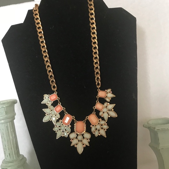 💋Necklace💋 - Picture 2 of 4